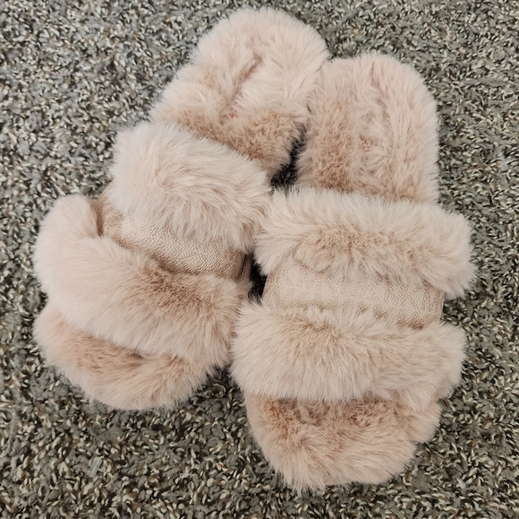 MICHAEL MICHAEL KORS Blush Scarlett Faux Fur Slide Sandal M - Picture 2 of 8